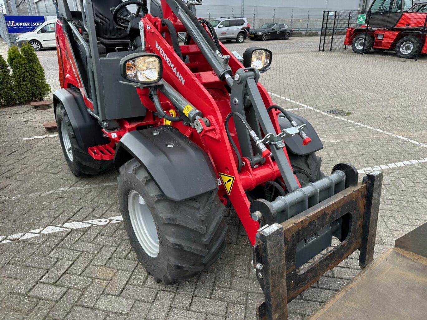 4C518749 E6A8 4E5A AC39 3208319CF51C